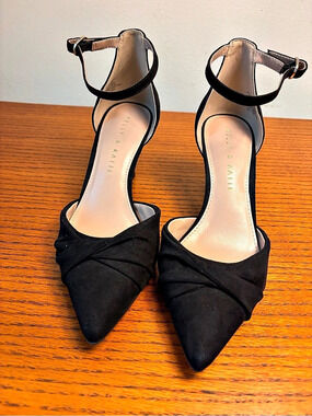 KELLY & KATIE Emagray Pumps